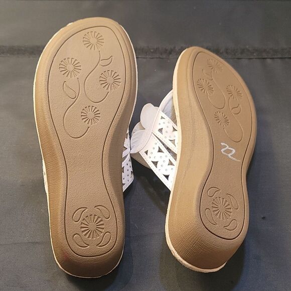 BRAND CLIFFS by White MOUNTAIN WOMEN CYNTHIA DRESSY FLORAL  DESIGN THONG SANDAL - Picture 11 of 14